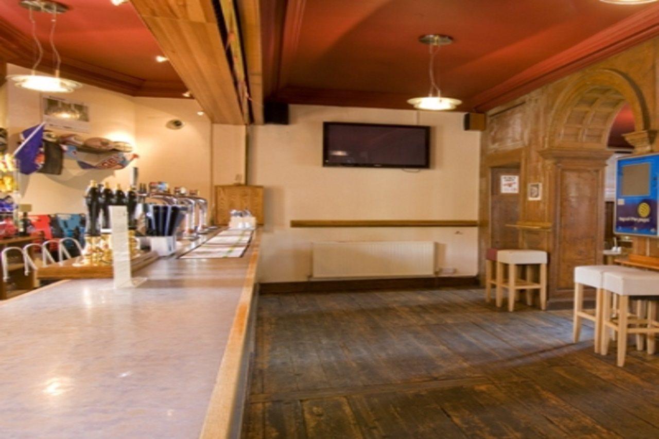Parade Park Accommodation Бат Екстериор снимка