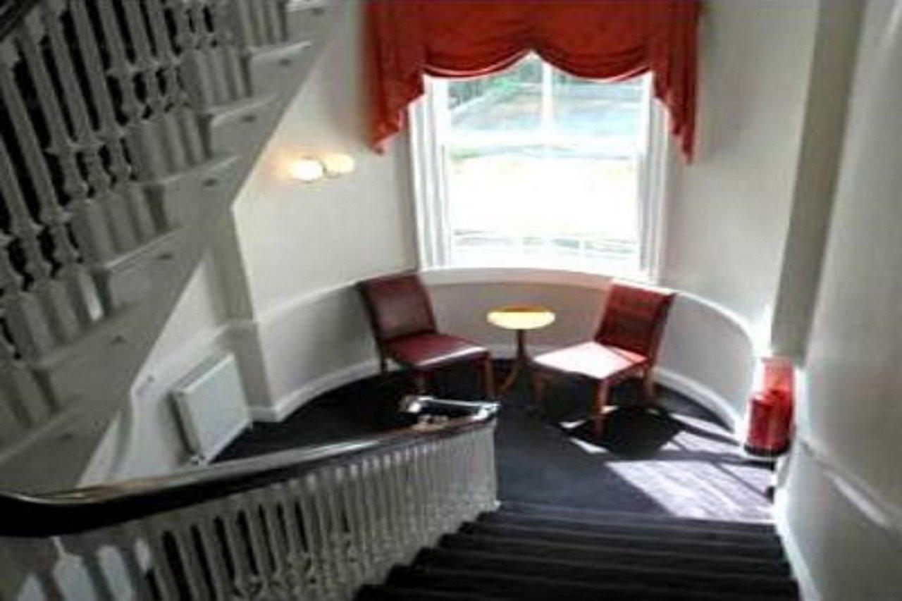 Parade Park Accommodation Бат Екстериор снимка