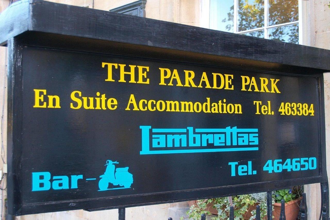 Parade Park Accommodation Бат Екстериор снимка